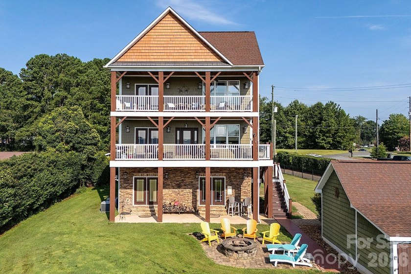 Luxury Lakefront Retreat with Strong Short-Term Rental - photo 2