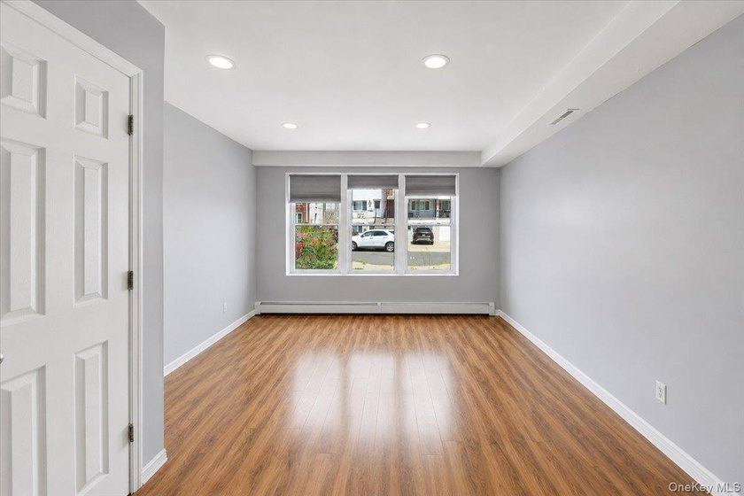 Opportunity awaits at 227 Calhoun Avenue in Throgs Neck! This - photo 14