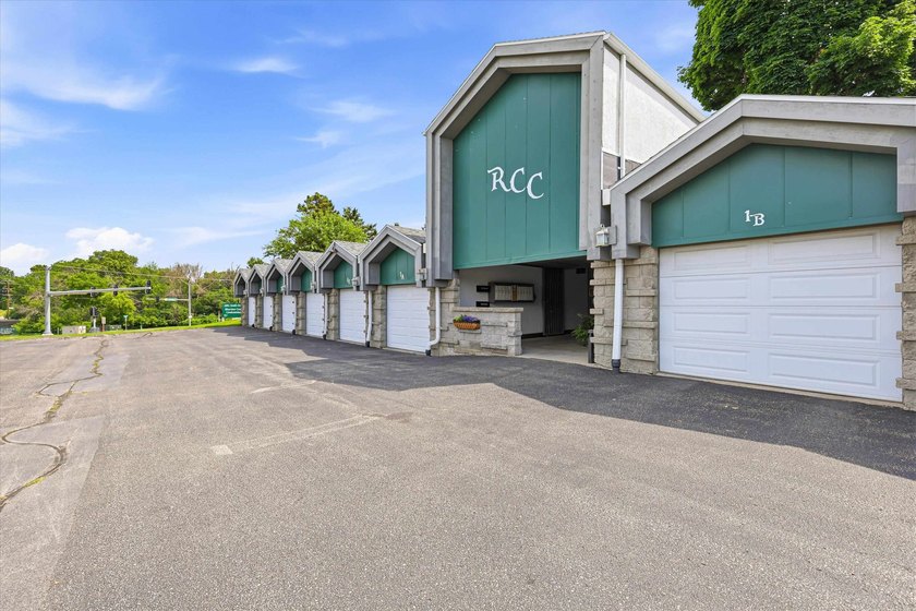 Why rent when you can own? This move-in ready condo features a - photo 27