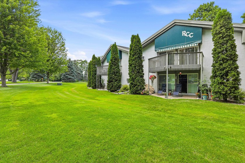 Why rent when you can own? This move-in ready condo features a - photo 28