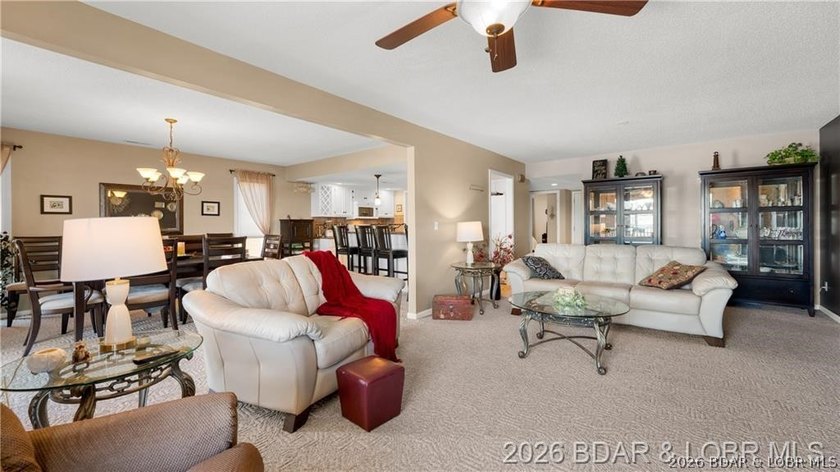 This condo is a wonderful ground-floor, end-unit at Sunrise - photo 4