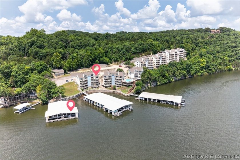 Experience the best of Lake of the Ozarks living in this - photo 3