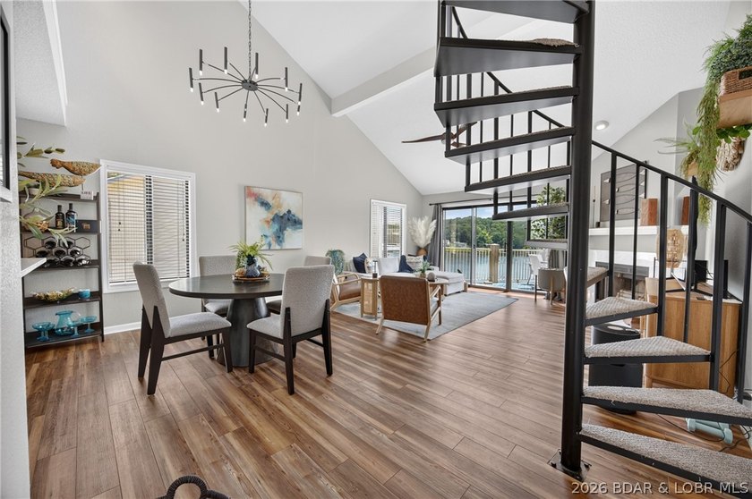 Experience the best of Lake of the Ozarks living in this - photo 10
