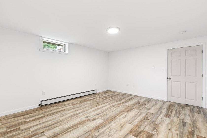 Enjoy the ease of single-level living in this well maintained - photo 38