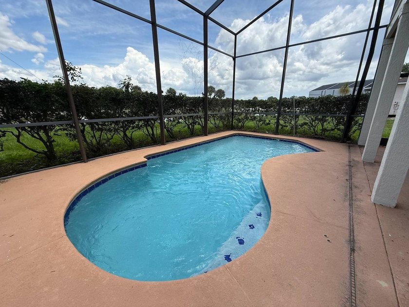 3 Bedroom, 2.5 bath, 2 story home with a 3 car garage in - photo 28