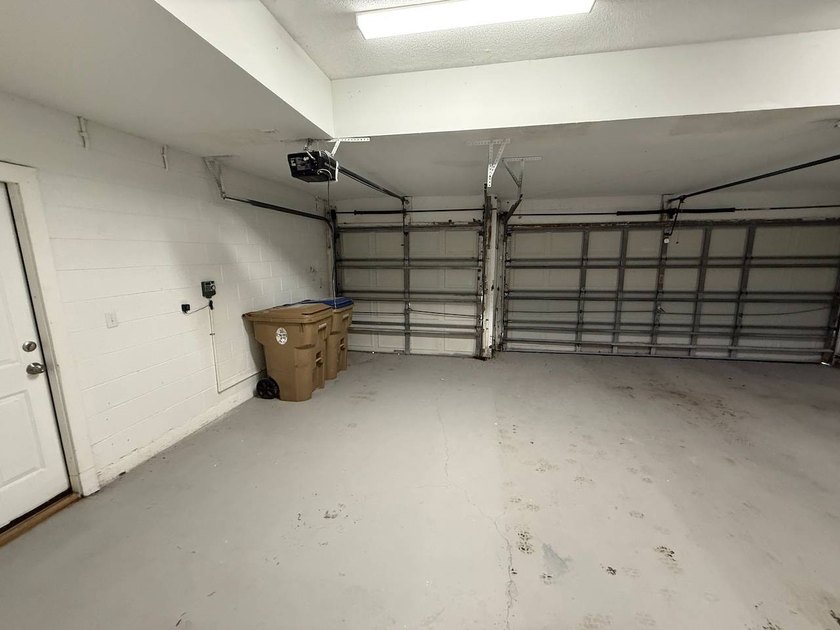 3 Bedroom, 2.5 bath, 2 story home with a 3 car garage in - photo 35