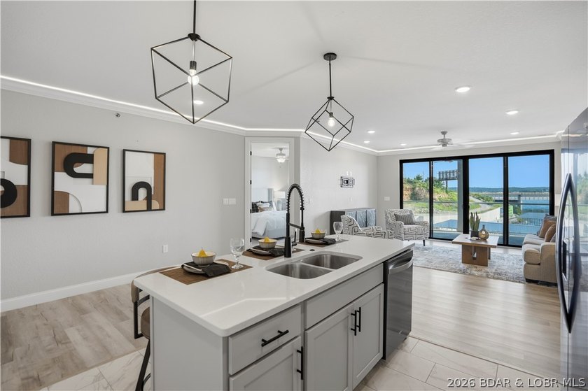 Welcome to effortless lake living in one of the Lake of the - photo 2