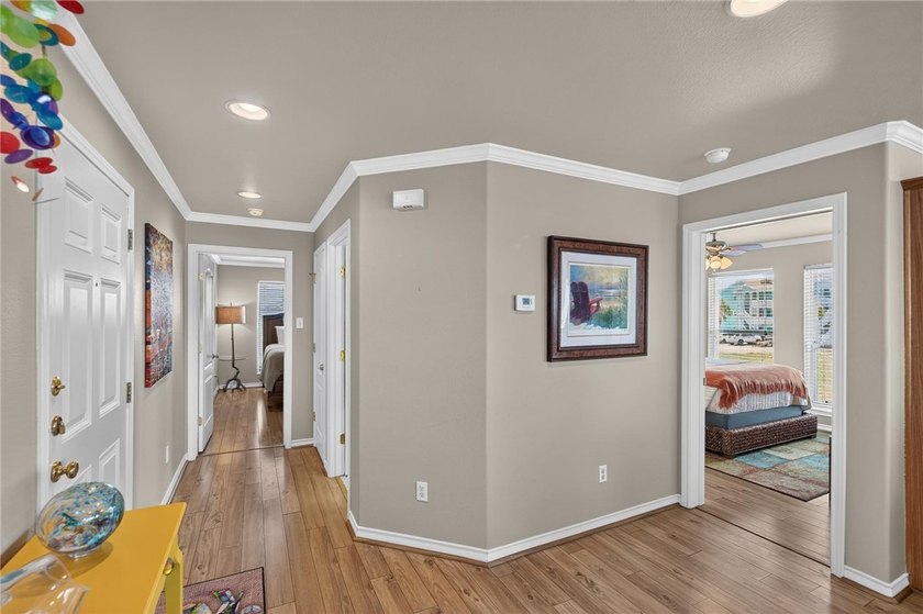 WELCOME TO ISLAND PARADISE CONDOMINIUMS...an intimate 3-story - photo 17