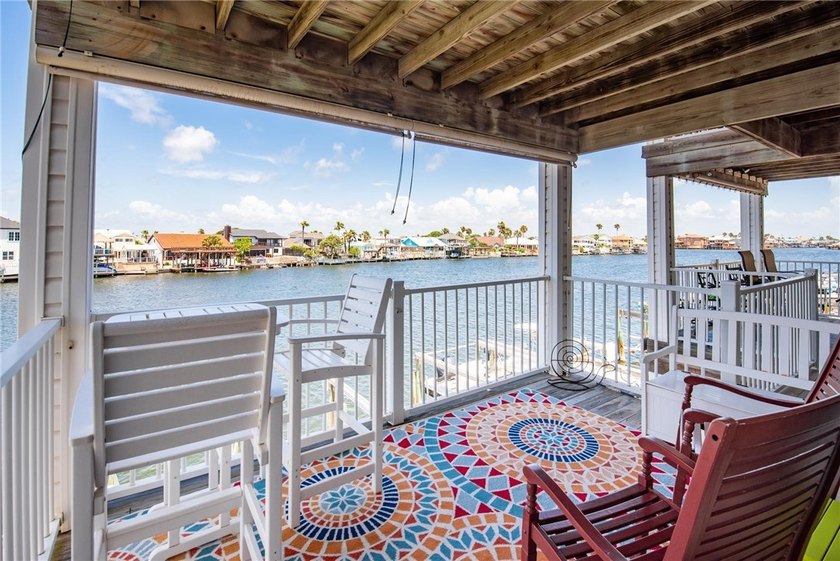 WELCOME TO ISLAND PARADISE CONDOMINIUMS...an intimate 3-story - photo 27