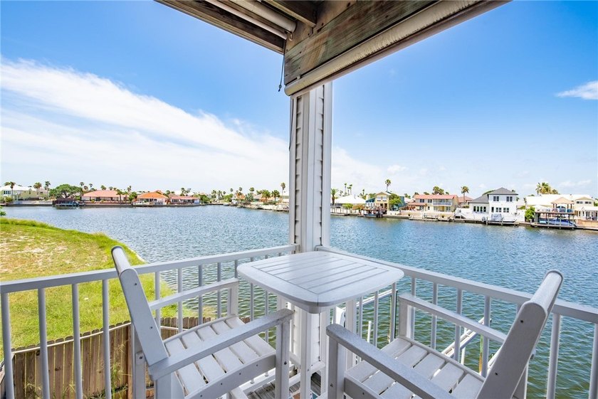 WELCOME TO ISLAND PARADISE CONDOMINIUMS...an intimate 3-story - photo 30