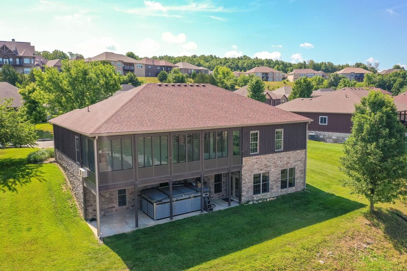 Welcome to this stunning 5-bedroom, 3-bath home in the - photo 31