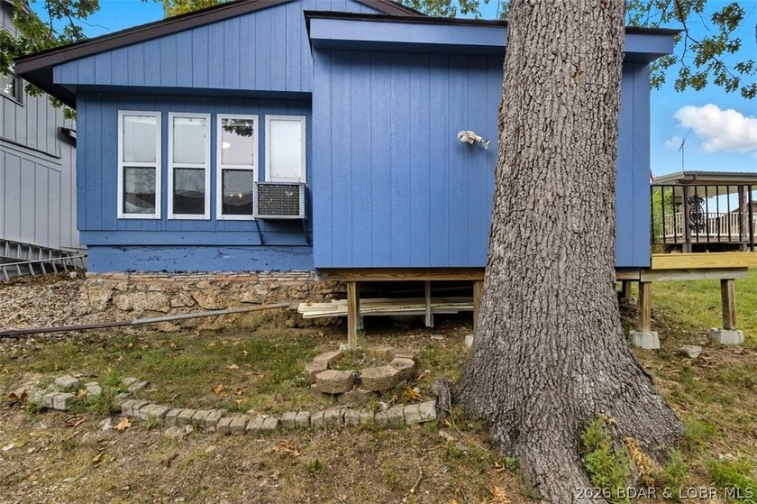 Lake living without the waterfront price! Welcome to this - photo 3