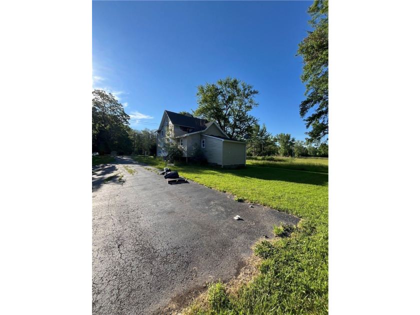 Discover the potential at 6705 E Townline Rd, Williamson, NY - photo 6