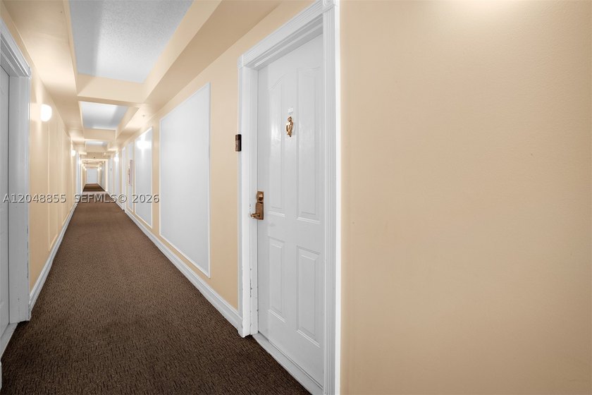 Welcome to this bright and inviting 2-bedroom, 1-bathroom condo - photo 27