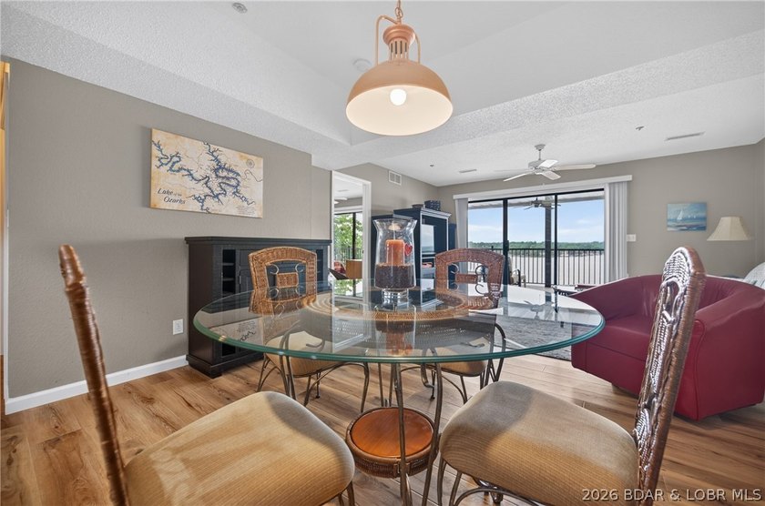 Life at Lake of the Ozarks is calling with this Gorgeous Condo - photo 9
