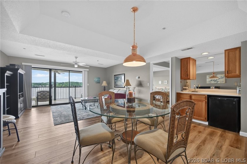 Life at Lake of the Ozarks is calling with this Gorgeous Condo - photo 10