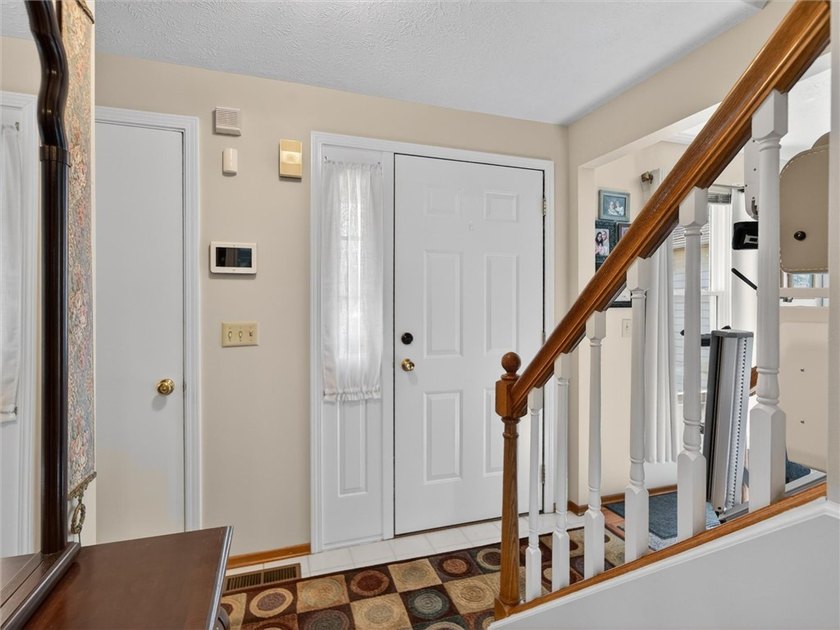 Past delayed negotiations! You will LOVE this WELL MAINTAINED - photo 4