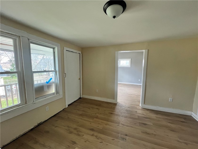 Value-add opportunity with tremendous upside! This four-unit - photo 4