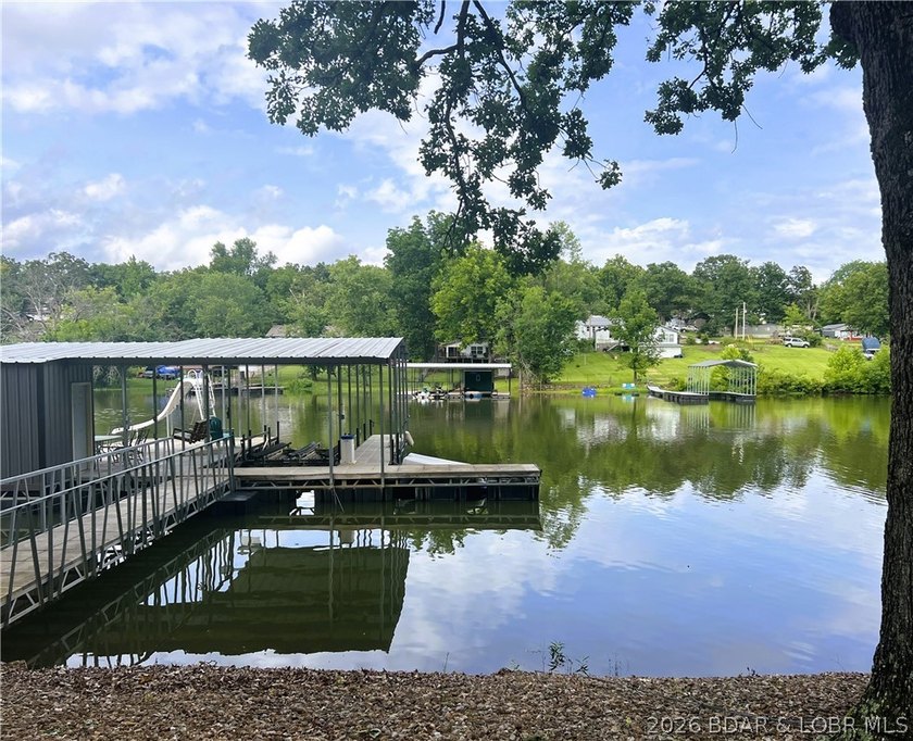 Lakefront living at its finest on the 84 MM! Welcome to 23069 - photo 6
