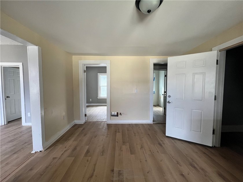 Value-add opportunity with tremendous upside! This four-unit - photo 7