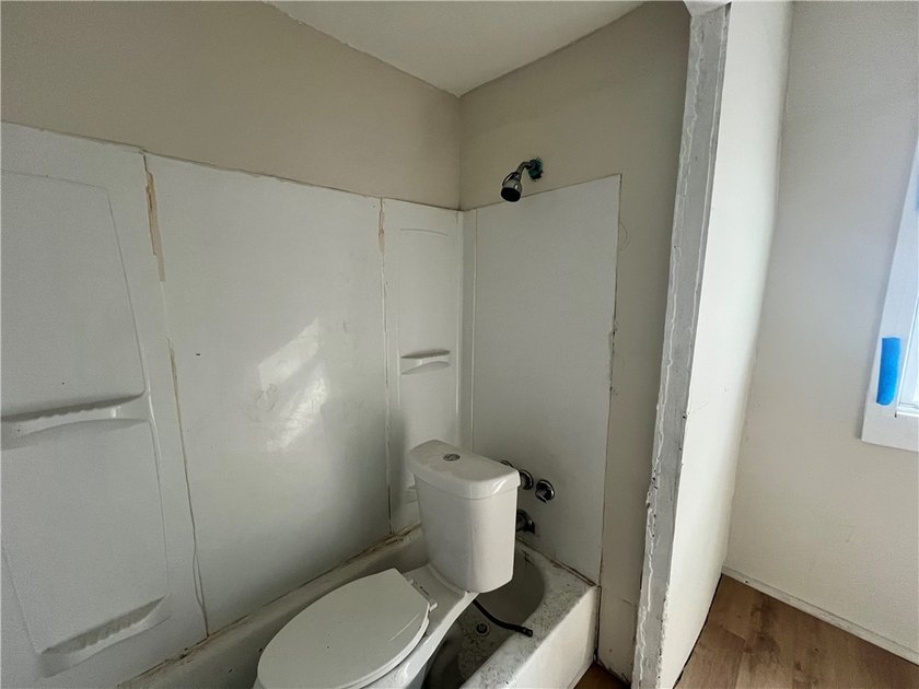 Value-add opportunity with tremendous upside! This four-unit - photo 9