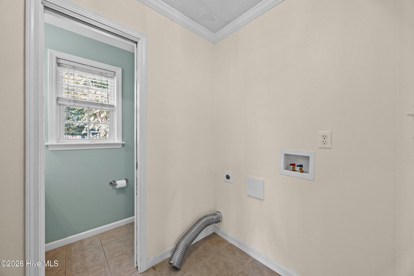 Welcome to 127 Trailwood Drive! If you've been looking for a - photo 10