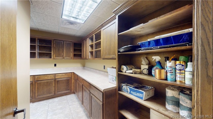 Discover an exceptional opportunity to purchase office space in - photo 6