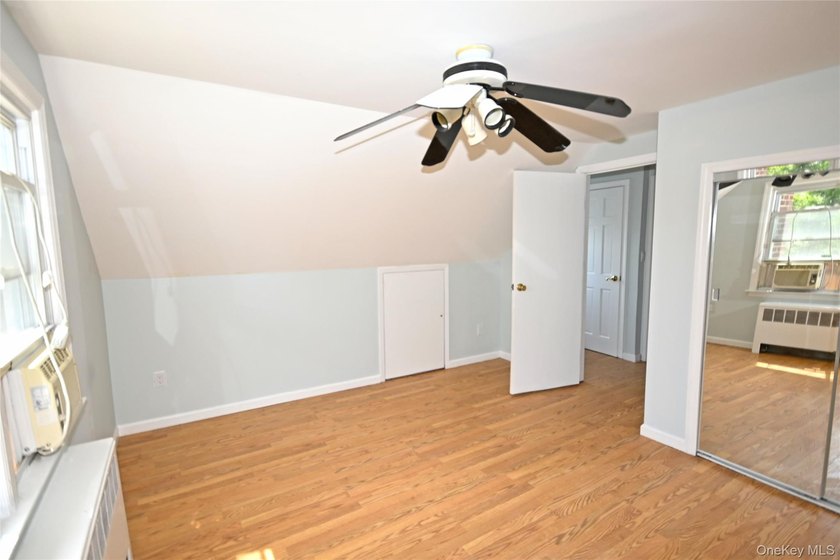 Spacious 4-Bedroom, 2-Bath Home in the Heart of Wantagh Welcome - photo 43