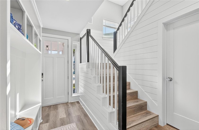 LAKEFRONT HOME IN A NICHE BEACHFRONT COMMUNITY, *DAS STRANDHAUS* - photo 12