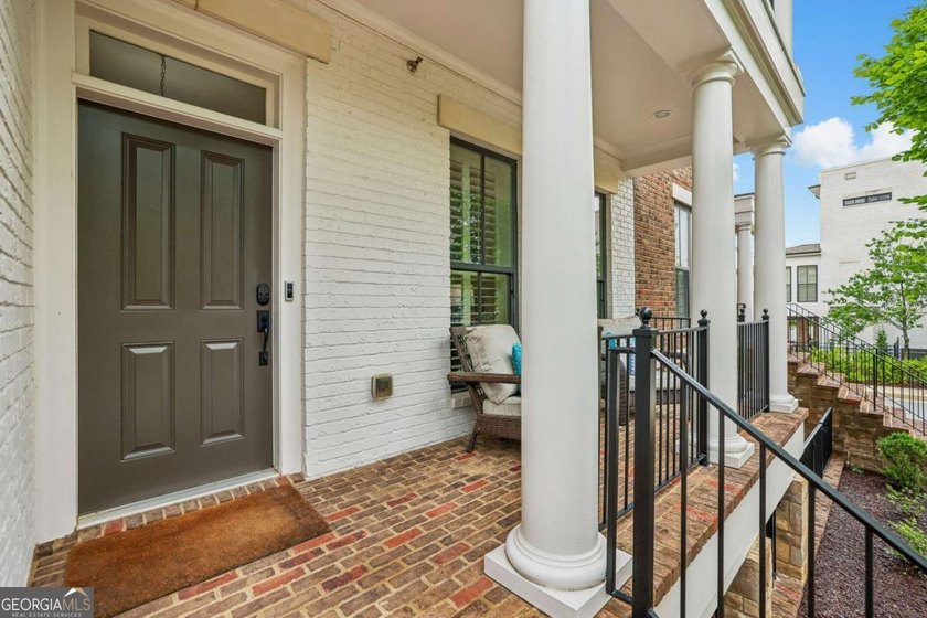 THE BEST LOCATION IN WALKABLE DOWNTOWN ALPHARETTA. Nestled - photo 3