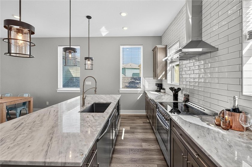 LAKEFRONT HOME IN A NICHE BEACHFRONT COMMUNITY, *DAS STRANDHAUS* - photo 17