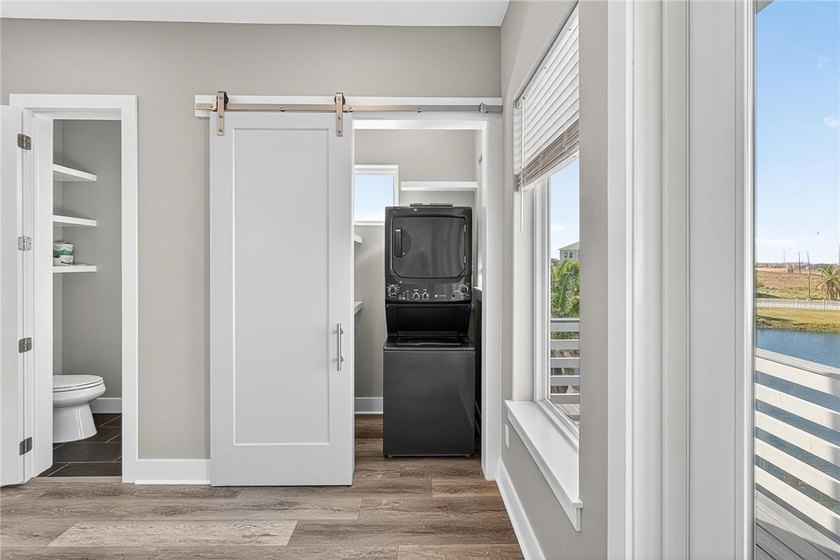 LAKEFRONT HOME IN A NICHE BEACHFRONT COMMUNITY, *DAS STRANDHAUS* - photo 21