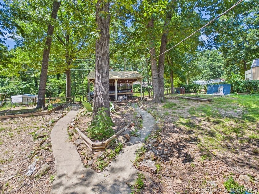 Rare waterfront opportunity on a private interior fishing lake - photo 8