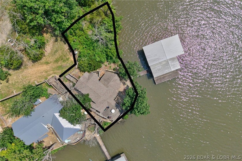 Welcome to 1146 Stoddard Lane, where breathtaking main channel - photo 2