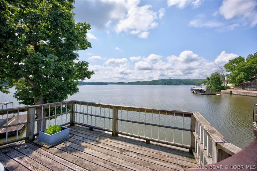 Welcome to 1146 Stoddard Lane, where breathtaking main channel - photo 4