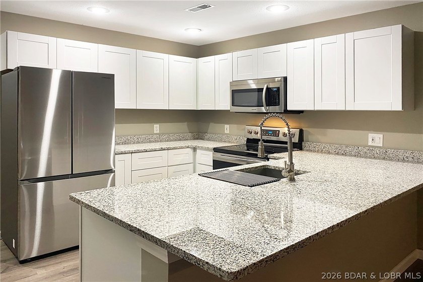 Million Dollar View for a fraction of the price. This 1185-sf - photo 3