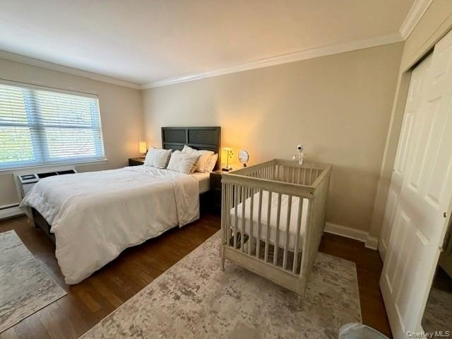 Beautiful County Club Gardens Lower Level Unit Awaits You! This - photo 13