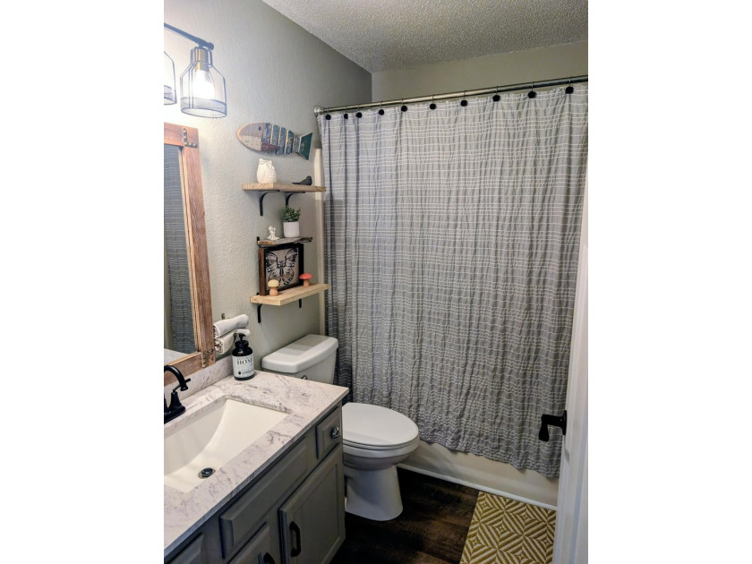 Beautifully landscaped lakefront home centrally located just - photo 20