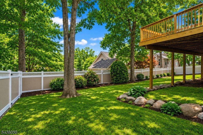 Welcome to this beautifully maintained, sun-drenched colonial - photo 44
