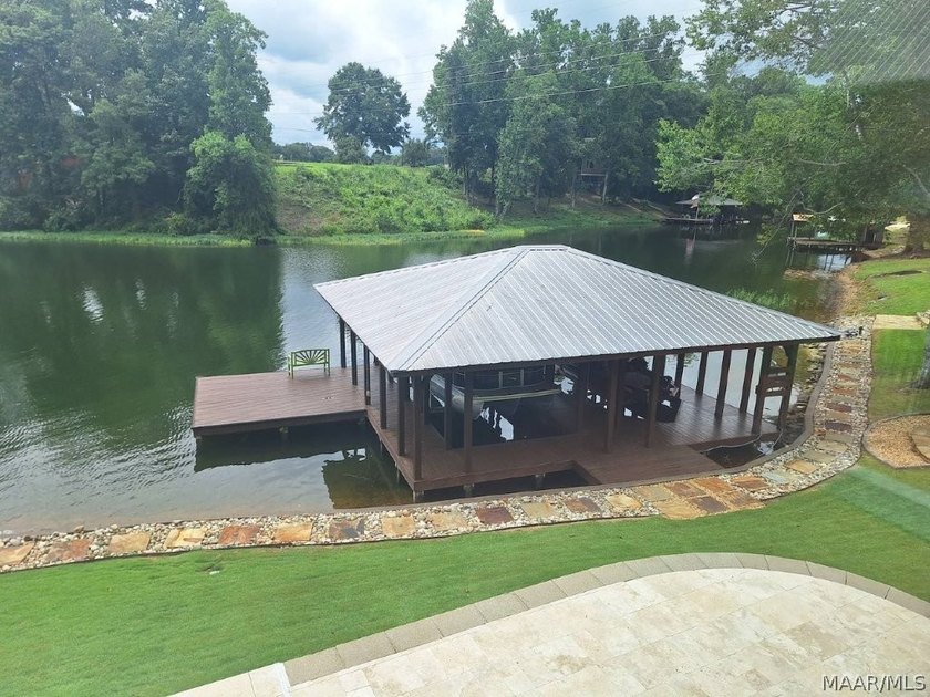 Experience resort style luxury living in the highly sought after - photo 8