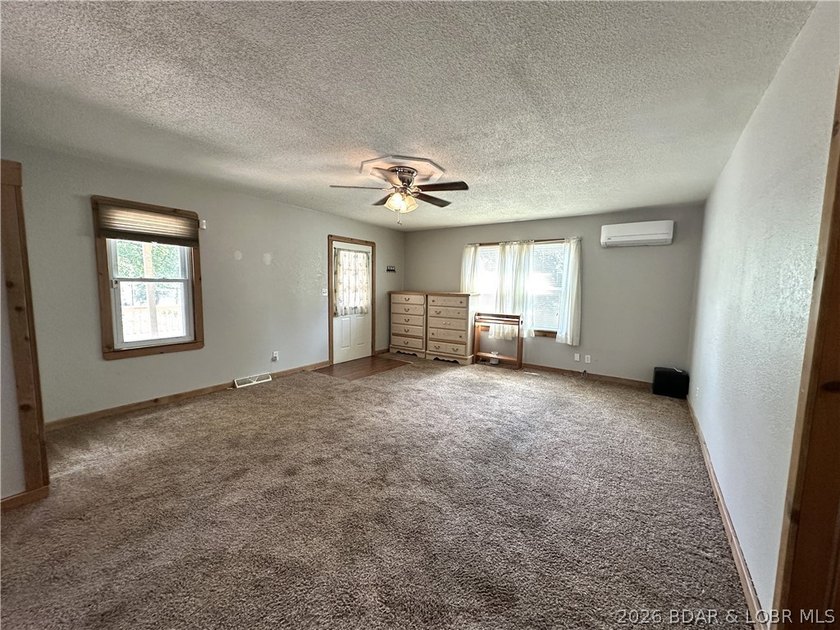 2-bedroom home conveniently located just minutes from the - photo 6