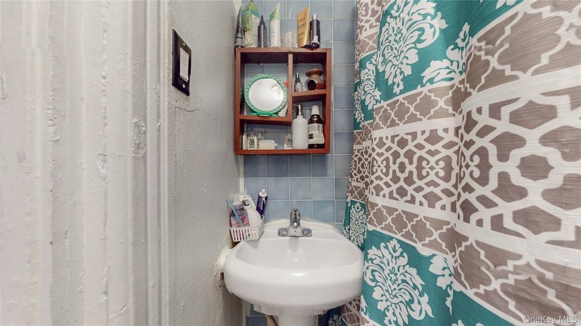Welcome to 276 Woodbine Street, a substantial multi-family - photo 8