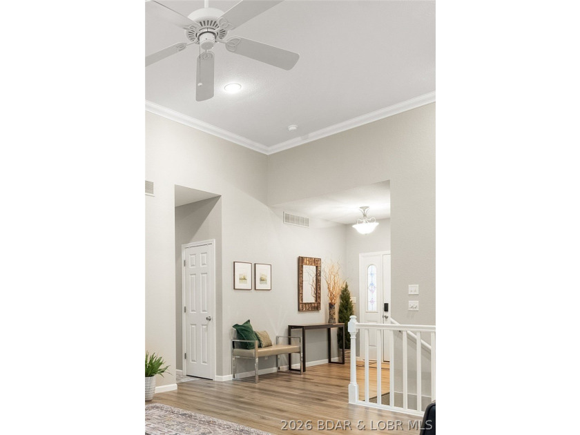 Experience comfort, convenience and modern updates in the heart - photo 2