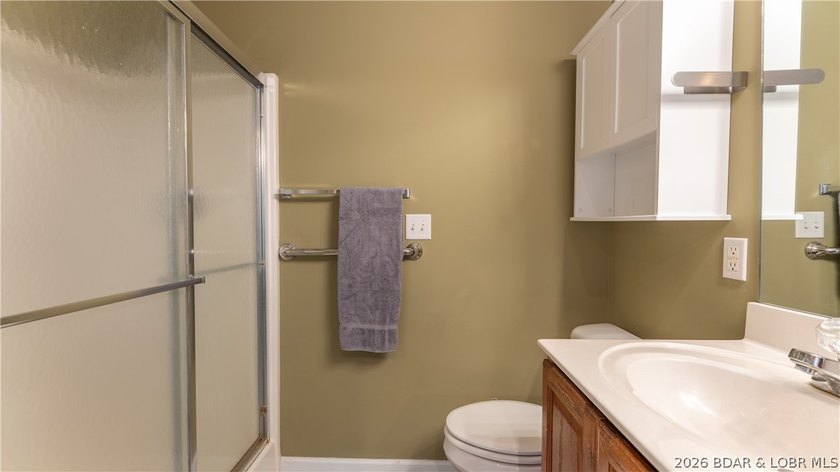 Experience comfort, convenience and modern updates in the heart - photo 9