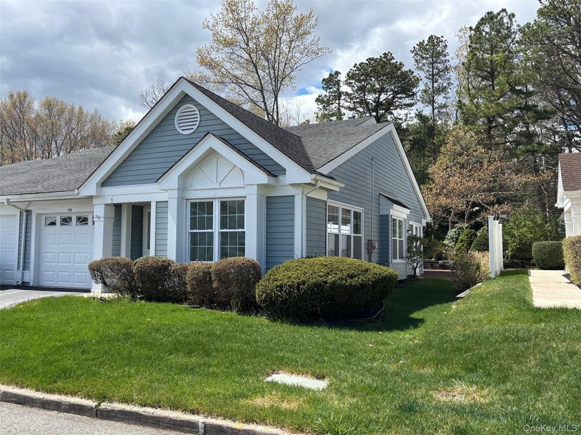 Available - Buyer backed out! Welcome to 155 Glen Drive - a - photo 2
