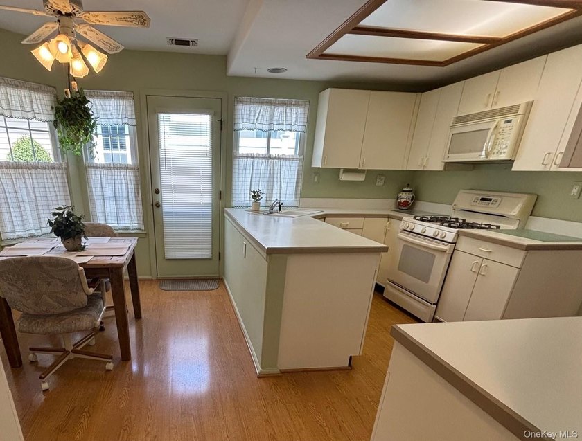 Available - Buyer backed out! Welcome to 155 Glen Drive - a - photo 8