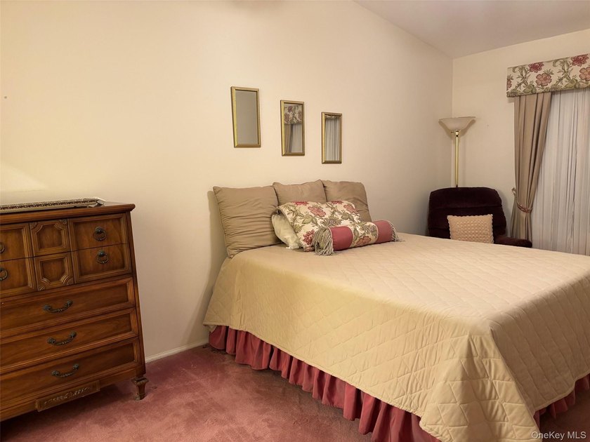 Available - Buyer backed out! Welcome to 155 Glen Drive - a - photo 10