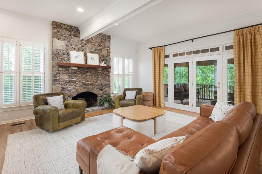 Welcome to 4020 Hamill Road, a beautifully updated brick - photo 19