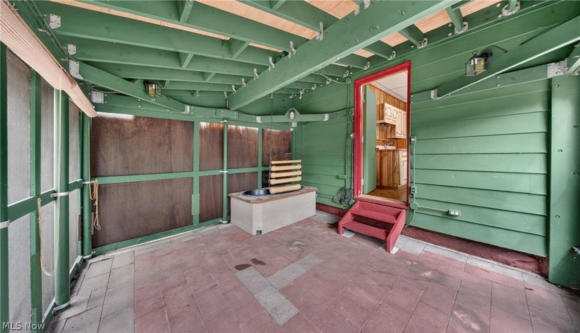 Not your typical cookie-cutter home. This 3-bedroom property is - photo 24