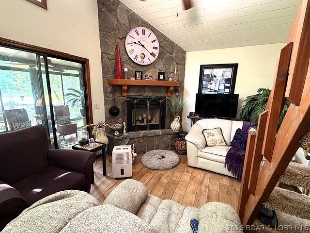 Picture yourself in this delightful 3-bedroom home located in a - photo 6